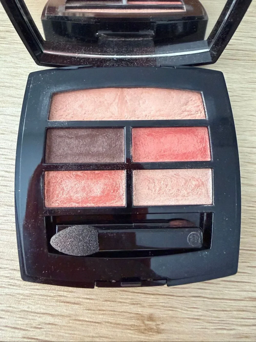 Chanel Les Beiges Healthy Glow Natural Eyeshadow Palette Warm